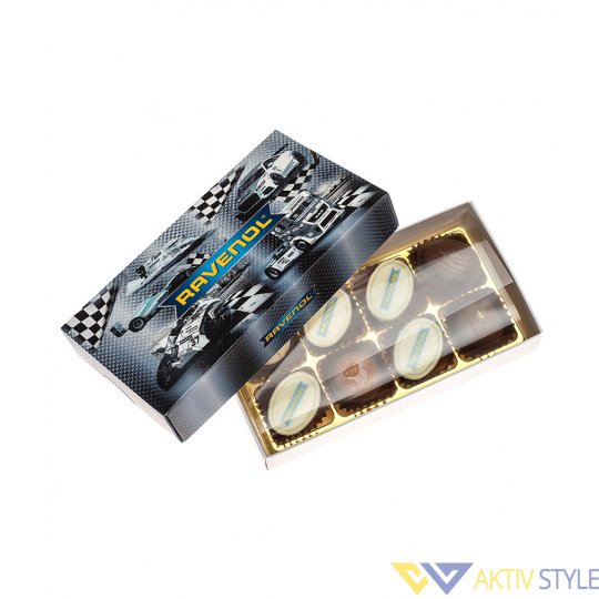 Фирменные конфеты в картонной коробке с логотипом RAVENOL® 75 грамм